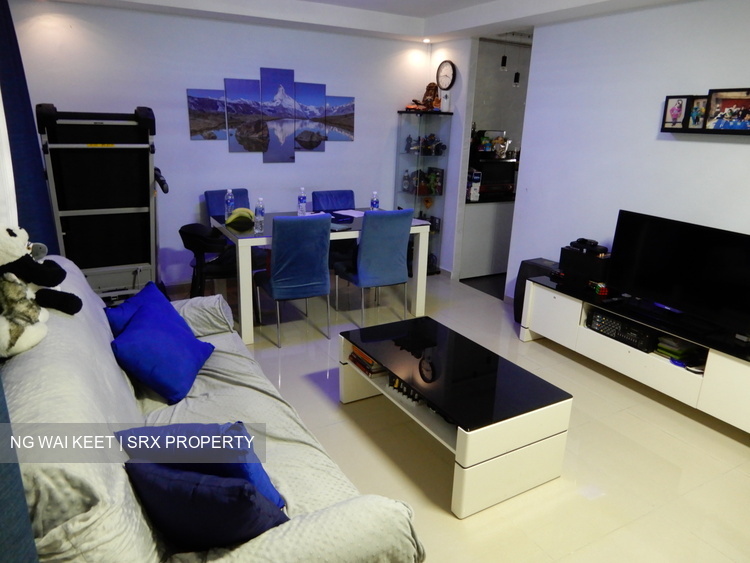 Hougang Avenue 8 thumbnail photo